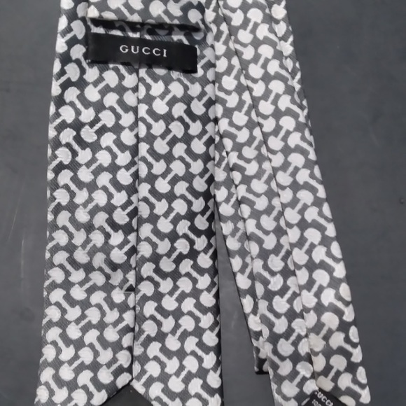 Gucci tie - Picture 2 of 3